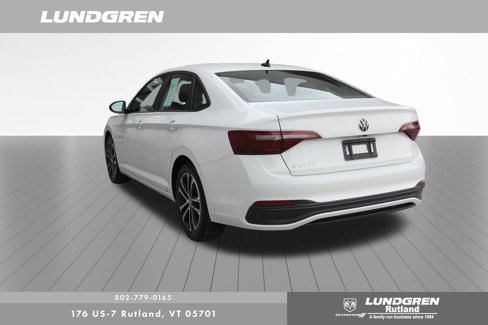 Used 2023 Volkswagen Jetta Sport image 29