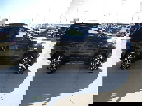 New 2025 Jeep Compass Limited w/ Elite Group image 8