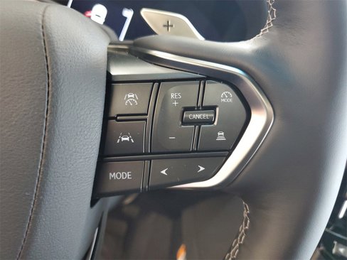 New 2025 Lexus LX 700h Overtrail image 27