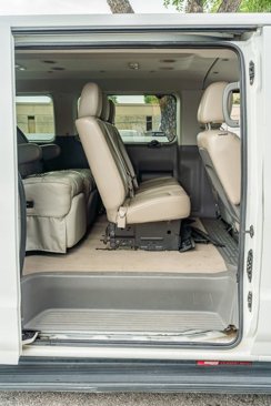 Used 2013 Nissan NV 3500 SL w/ Technology Pkg image 33