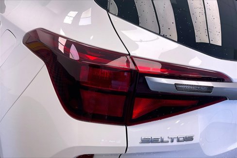 Used 2023 Kia Seltos LX image 24