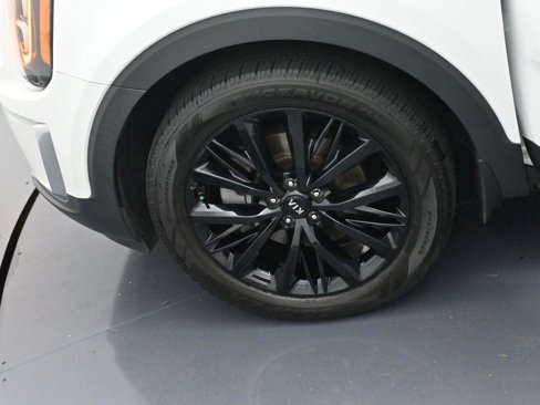 Used 2021 Kia Telluride SX w/ SX Prestige Package image 46