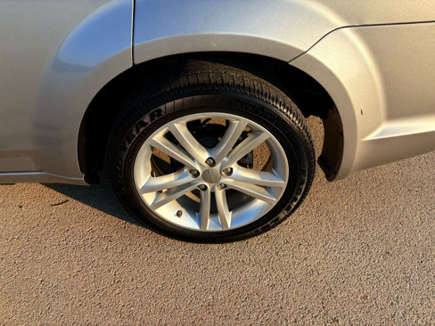 Used 2013 Dodge Avenger SXT w/ Rallye Appearance Group image 18