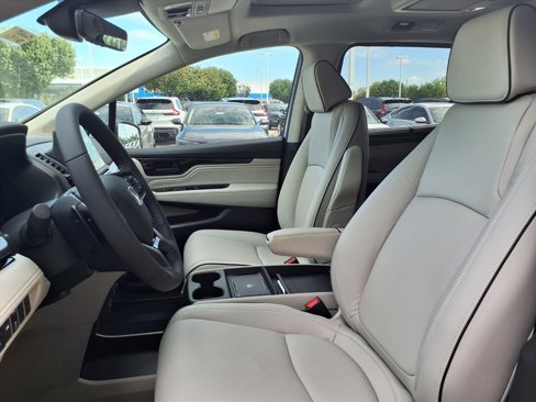 New 2026 Honda Odyssey Touring image 10