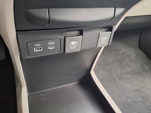 New 2026 Honda Odyssey Touring image 6