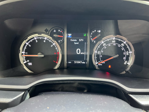 Used 2024 Toyota 4Runner TRD Off-Road Premium image 18