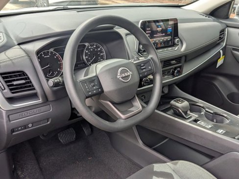 New 2026 Nissan Rogue S image 3