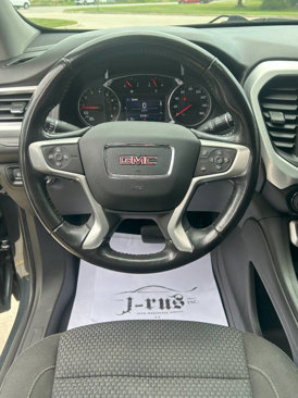 Used 2020 GMC Acadia SLE image 17