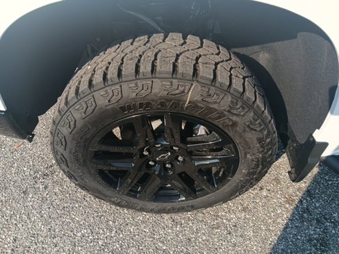 New 2026 Chevrolet Silverado 1500 Custom Trail Boss w/ Dark Appearance Package image 6