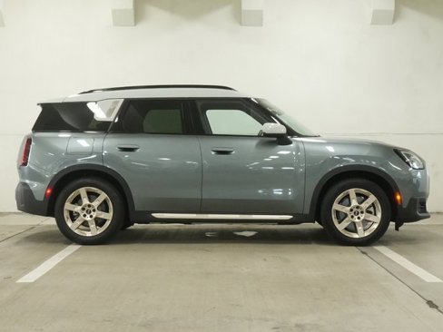 Used 2025 MINI Cooper Countryman SE image 4