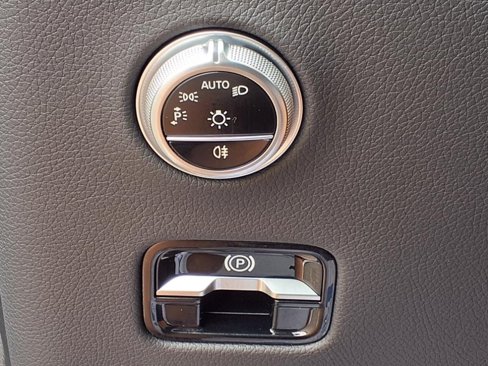 Certified 2024 Mercedes-Benz GLC 300 4MATIC image 17