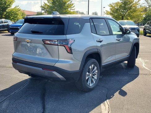New 2026 Chevrolet Equinox LT w/ Convenience Package II image 2