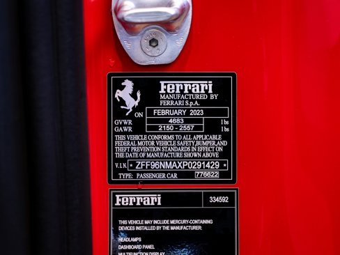 Used 2023 Ferrari SF90 Spider image 26