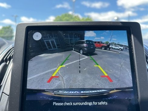 Used 2024 Ford Edge Titanium image 29