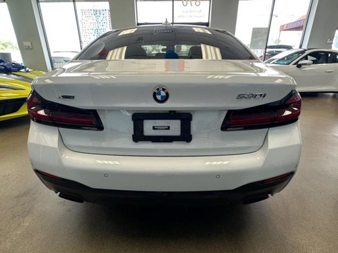 Used 2022 BMW 530i xDrive w/ Executive Package image 12