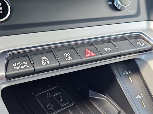 Certified 2023 Audi Q3 2.0T Premium Plus image 19