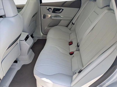 New 2026 Mercedes-Benz EQE 320 4MATIC SUV image 16