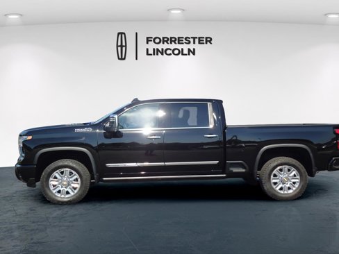 Used 2025 Chevrolet Silverado 2500 High Country image 6