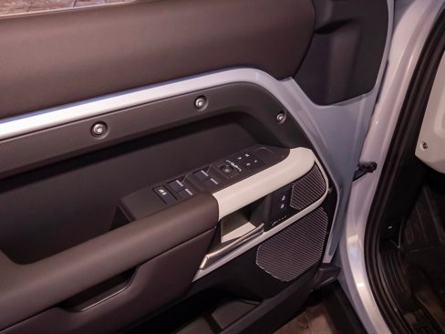 New 2024 Land Rover Defender 110 S image 35