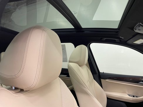 Used 2022 BMW X3 xDrive30i w/ Convenience Package image 15