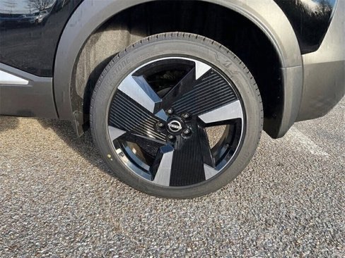New 2025 Nissan Kicks SR image 6