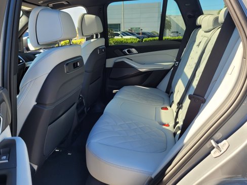 New 2026 BMW X5 xDrive40i image 11