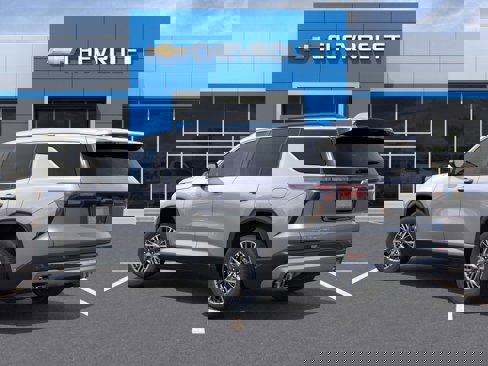 New 2025 Chevrolet Traverse LT w/ Enhanced Driving Package image 3
