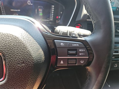 Used 2025 Honda Pilot Elite image 23