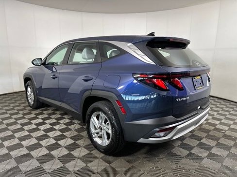 Certified 2025 Hyundai Tucson SE image 5
