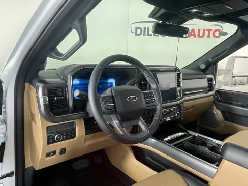 Used 2025 Ford F450 Lariat w/ FX4 Off-Road Package image 13