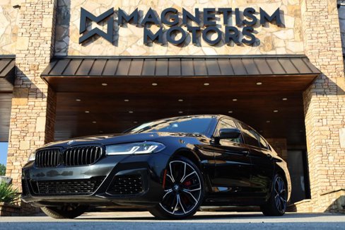 Used 2022 BMW 540i w/ M Sport Package image 1
