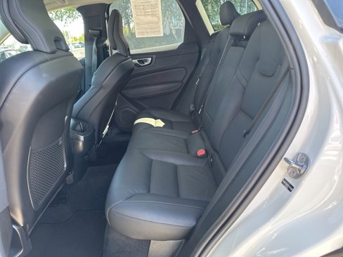 Certified 2025 Volvo XC60 B5 Plus image 26