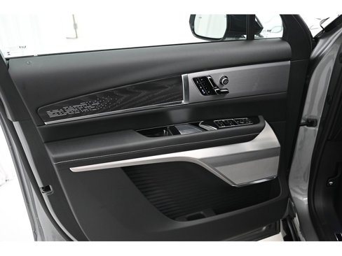 New 2026 Cadillac Vistiq Platinum image 19