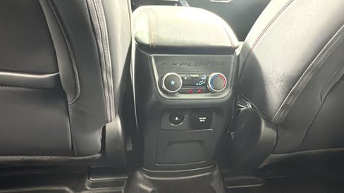 Used 2025 Ford Explorer ST image 39