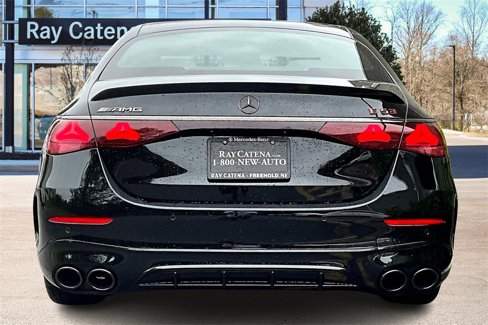 New 2026 Mercedes-Benz E 53 AMG e 4MATIC Sedan image 4