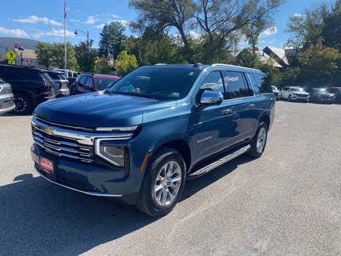 New 2025 Chevrolet Suburban Premier image 3