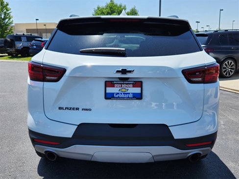 Used 2025 Chevrolet Blazer LT w/ Sound & Technology Package image 12