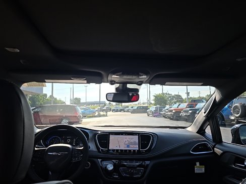 New 2026 Chrysler Pacifica Limited w/ S Appearance Package image 22
