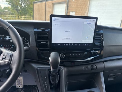 Used 2025 Ford Transit 350 XLT image 14