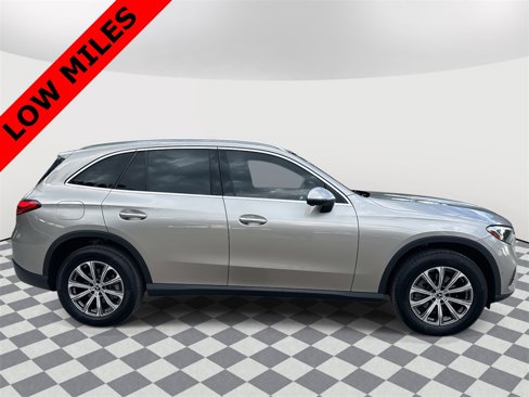 Used 2024 Mercedes-Benz GLC 300 image 6