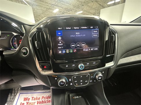 Used 2023 Chevrolet Traverse High Country image 12
