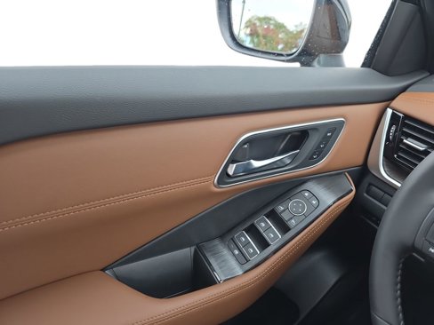 New 2026 Nissan Rogue Platinum w/ Platinum Premium Package image 17