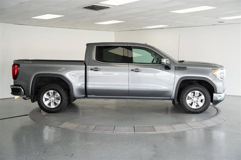 Used 2022 GMC Sierra 1500 SLE image 9