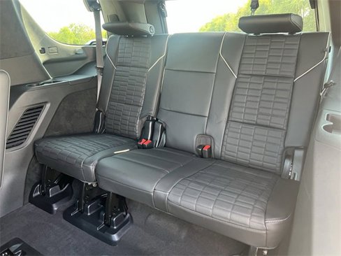 Certified 2025 Cadillac Escalade V w/ LPO, ONYX Package image 30