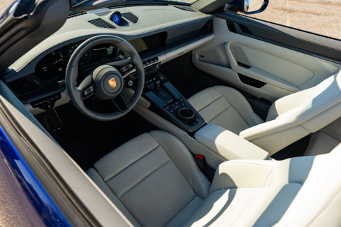 Used 2020 Porsche 911 Carrera 4S image 32