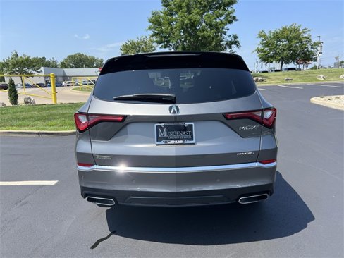 Used 2023 Acura MDX SH-AWD w/ Advance Package image 4