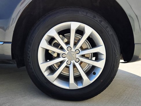 Used 2016 Audi Q5 2.0T Premium Plus w/ Technology Package image 9