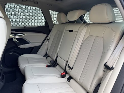 New 2025 Audi Q5 Prestige image 10
