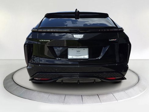 New 2026 Cadillac Lyriq V image 4