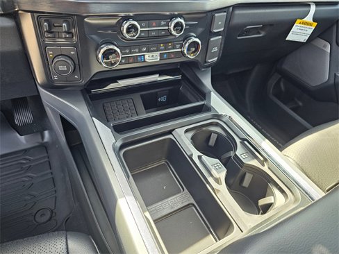 New 2025 Ford F250 Lariat w/ Lariat Ultimate Package image 23